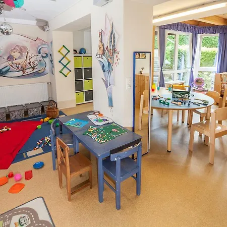 Отель Kinderhotel Sailer